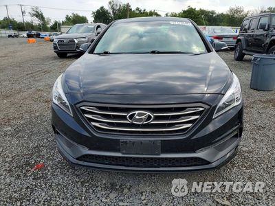Piąte zdjęcie samochodu w środku: 2017 HYUNDAI SONATA SPORT VIN:5NPE34AFXHH587104 - miniatura