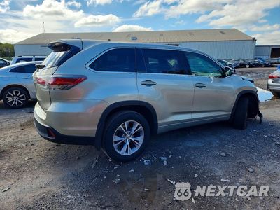 Trzecie zdjęcie samochodu z tyłu: 2015 TOYOTA HIGHLANDER LE PLUS VIN:5TDBKRFH4FS127277 - miniatura