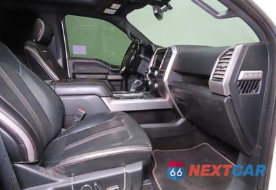 Piąte zdjęcie samochodu w środku: 2018 FORD F150 SUPERCREW VIN:1FTEW1CGXJFC14320 - miniatura