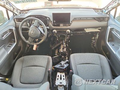 Zdjęcie 8 z 14 samochodu: 2023 TOYOTA RAV4 XLE VIN:2T3W1RFV6PC237890 - miniatura