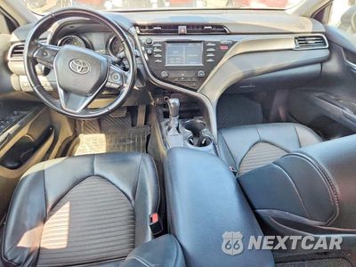 Zdjęcie 8 z 12 samochodu: 2019 TOYOTA CAMRY SE VIN:4T1B11HK9KU701130 - miniatura