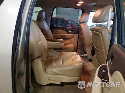 Zdjęcie 11 z 13 samochodu: 2014 GMC YUKON XL DENALI VIN:1GKS2MEF0ER109508 - miniatura