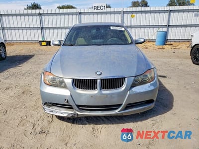 Piąte zdjęcie samochodu w środku: 2006 BMW 330 I VIN:WBAVB33536KR73618 - miniatura