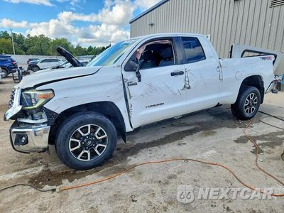 2018 TOYOTA TUNDRA SR5 5TFUW5F12JX708742 - główne zdjęcie licytacji z USA - miniatura