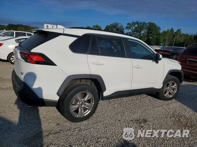 Trzecie zdjęcie samochodu z tyłu: 2022 TOYOTA RAV4 XLE VIN:2T3P1RFV6NC284614 - miniatura