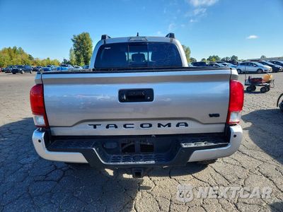 Zdjęcie 6 z 12 samochodu: 2017 TOYOTA TACOMA TRD SPORT VIN:3TMCZ5AN0HM121274 - miniatura