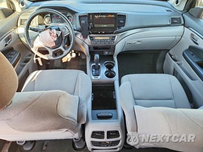 Zdjęcie 8 z 13 samochodu: 2019 HONDA PILOT EX VIN:5FNYF6H33KB068137 - miniatura