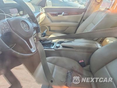 Zdjęcie 7 z 12 samochodu: 2014 MERCEDES-BENZ C 250 VIN:WDDGF4HB7ER311461 - miniatura