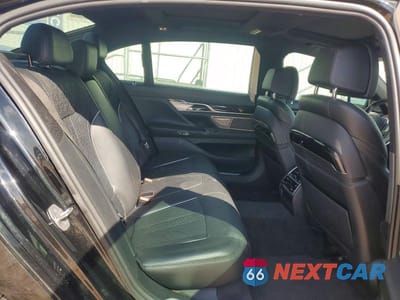 Zdjęcie 10 z 12 samochodu: 2017 BMW 750 XI VIN:WBA7F2C54HG422059 - miniatura