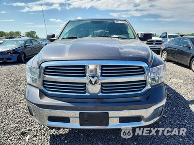 Piąte zdjęcie samochodu w środku: 2018 RAM 1500 SLT VIN:1C6RR7LT5JS111152 - miniatura