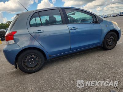 Trzecie zdjęcie samochodu z tyłu: 2009 TOYOTA YARIS BASE VIN:JTDKT903195247235 - miniatura