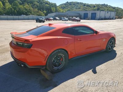 Trzecie zdjęcie samochodu z tyłu: 2018 CHEVROLET CAMARO SS VIN:1G1FH1R70J0183869 - miniatura