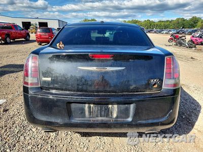 Zdjęcie 6 z 12 samochodu: 2014 CHRYSLER 300C VARVATOS VIN:2C3CCAJG8EH236974 - miniatura