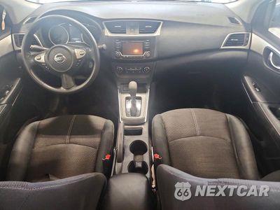 Zdjęcie 8 z 12 samochodu: 2018 NISSAN SENTRA S VIN:3N1AB7AP4JY205754 - miniatura