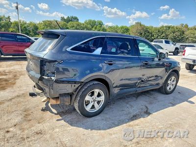 Trzecie zdjęcie samochodu z tyłu: 2022 KIA SORENTO LX VIN:5XYRG4LC5NG158884 - miniatura