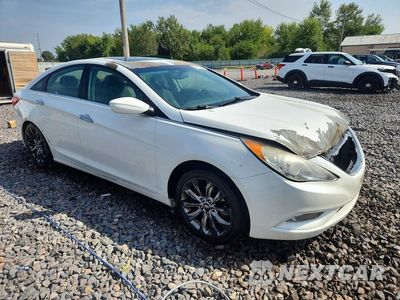Czwarte zdjęcie samochodu z boku: 2012 HYUNDAI SONATA SE VIN:5NPEC4AC6CH364153 - miniatura