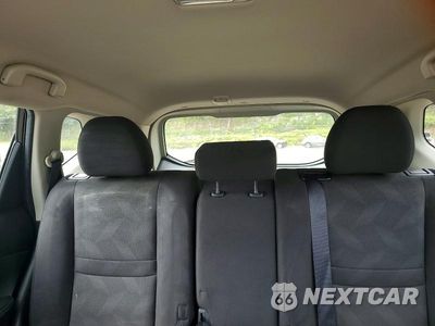 Zdjęcie 10 z 14 samochodu: 2016 NISSAN ROGUE SV VIN:KNMAT2MV3GP600090 - miniatura