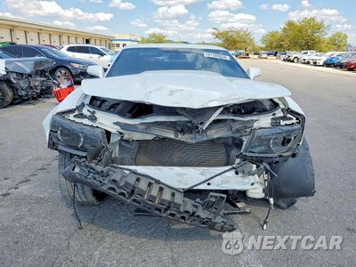 Piąte zdjęcie samochodu w środku: 2015 CHEVROLET CAMARO LT VIN:2G1FF1E31F9229277 - miniatura