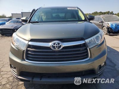 Piąte zdjęcie samochodu w środku: 2016 TOYOTA HIGHLANDER XLE VIN:5TDJKRFH9GS300451 - miniatura