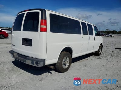 Trzecie zdjęcie samochodu z tyłu: 2016 CHEVROLET EXPRESS G3500 LT VIN:1GAZGPFG5G1264389 - miniatura
