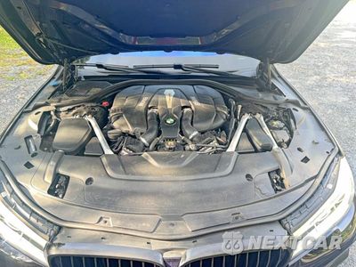Zdjęcie 7 z 12 samochodu: 2019 BMW 750 I VIN:WBA7F0C53KGM25370 - miniatura
