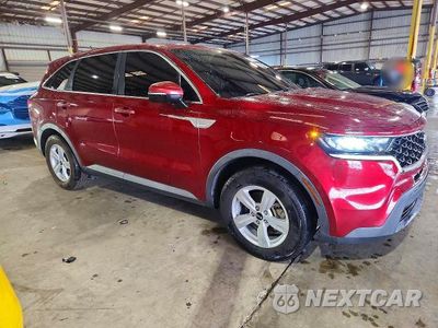 Czwarte zdjęcie samochodu z boku: 2021 KIA SORENTO LX VIN:5XYRG4LC8MG023381 - miniatura
