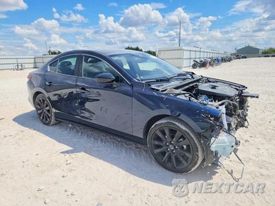 Czwarte zdjęcie samochodu z boku: 2024 MAZDA 3 SELECT SPORT VIN:3MZBPABMXRM427106 - miniatura