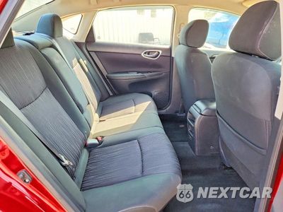 Zdjęcie 10 z 13 samochodu: 2019 NISSAN SENTRA SV VIN:3N1AB7AP5KY328173 - miniatura
