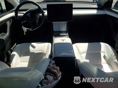 Zdjęcie 8 z 13 samochodu: 2023 TESLA MODEL Y VIN:7SAYGAEE2PF945068 - miniatura