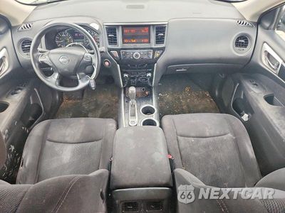 Zdjęcie 8 z 13 samochodu: 2013 NISSAN PATHFINDER S VIN:5N1AR2MM9DC664140 - miniatura