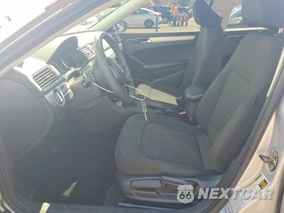 Zdjęcie 7 z 12 samochodu: 2017 VOLKSWAGEN PASSAT S VIN:1VWAT7A38HC064355 - miniatura