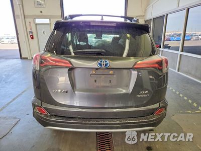 Zdjęcie 6 z 14 samochodu: 2018 TOYOTA RAV4 VIN:JTMRJREV5JD161712 - miniatura