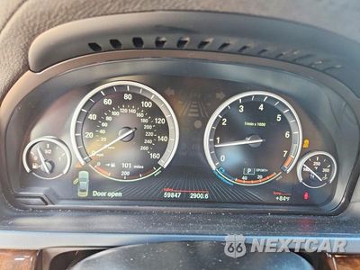 Zdjęcie 9 z 13 samochodu: 2013 BMW 750 I VIN:WBAYA8C50DC996892 - miniatura