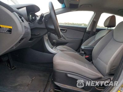 Zdjęcie 7 z 12 samochodu: 2012 HYUNDAI ELANTRA GLS VIN:KMHDH4AEXCU443468 - miniatura