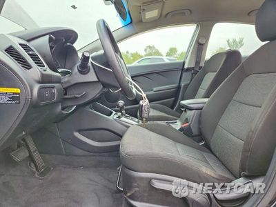 Zdjęcie 7 z 12 samochodu: 2017 KIA FORTE LX VIN:3KPFK4A72HE160505 - miniatura