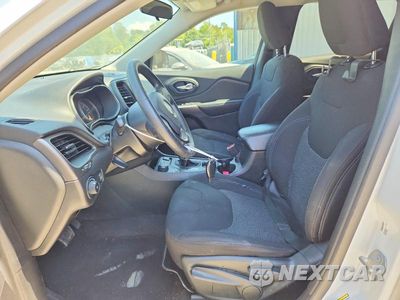Zdjęcie 7 z 13 samochodu: 2019 JEEP CHEROKEE LATITUDE VIN:1C4PJMCB6KD341947 - miniatura