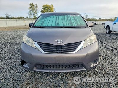 Piąte zdjęcie samochodu w środku: 2011 TOYOTA SIENNA LE VIN:5TDKK3DCXBS098365 - miniatura