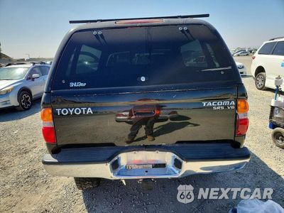 Zdjęcie 6 z 13 samochodu: 2004 TOYOTA TACOMA V6 VIN:5TEWN72N64Z459147 - miniatura