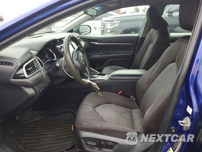 Zdjęcie 7 z 12 samochodu: 2018 TOYOTA CAMRY L VIN:4T1B11HK5JU575461 - miniatura