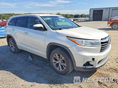Czwarte zdjęcie samochodu z boku: 2015 TOYOTA HIGHLANDER LE PLUS VIN:5TDZKRFH7FS076808 - miniatura