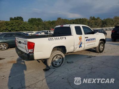 Trzecie zdjęcie samochodu z tyłu: 2016 TOYOTA TACOMA SR VIN:5TFRX5GN5GX071567 - miniatura