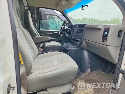 Zdjęcie 10 z 12 samochodu: 2003 CHEVROLET EXPRESS G3500 VIN:1GBHG31U931180079 - miniatura