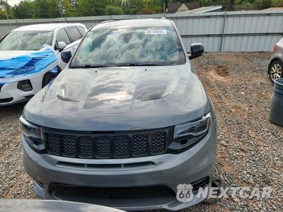 Piąte zdjęcie samochodu w środku: 2020 JEEP GRAND CHEROKEE SRT-8 VIN:1C4RJFDJ2LC163391 - miniatura