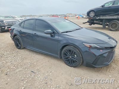 Czwarte zdjęcie samochodu z boku: 2025 TOYOTA CAMRY SE VIN:4T1DAACK7SU092488 - miniatura