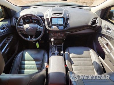 Zdjęcie 8 z 13 samochodu: 2017 FORD ESCAPE TITANIUM VIN:1FMCU0J96HUC02162 - miniatura