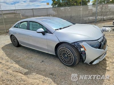 Czwarte zdjęcie samochodu z boku: 2023 MERCEDES-BENZ EQS SEDAN 580 4MATIC VIN:W1KCG4EB4PA027481 - miniatura