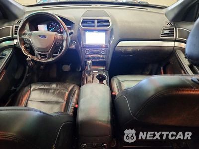 Zdjęcie 8 z 13 samochodu: 2017 FORD EXPLORER XLT VIN:1FM5K8DH0HGA06765 - miniatura
