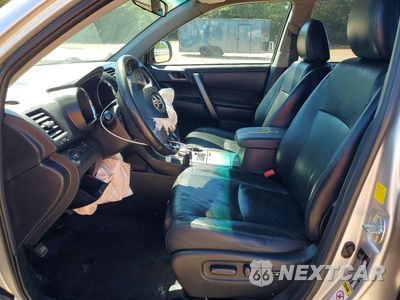 Zdjęcie 7 z 13 samochodu: 2010 TOYOTA HIGHLANDER SE VIN:5TDKK3EH2AS021031 - miniatura