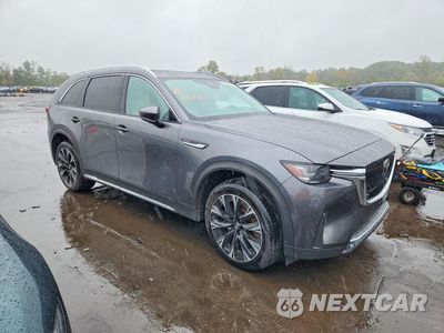 Czwarte zdjęcie samochodu z boku: 2025 MAZDA CX-90 PREMIUM PLUS VIN:JM3KKEHA5S1237973 - miniatura