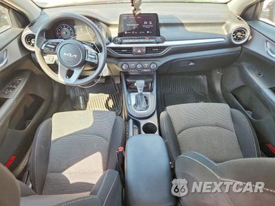 Zdjęcie 8 z 12 samochodu: 2024 KIA FORTE LXS VIN:3KPF24AD8RE830677 - miniatura